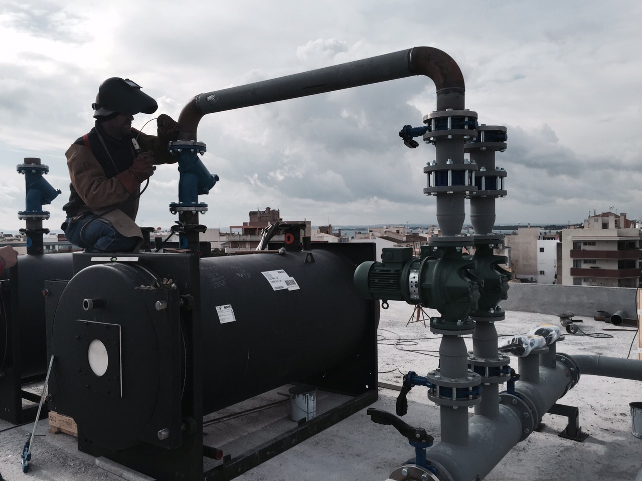 INDUSTRIAL-VIVA SA TORRETA-TRABAJO SOLDADURA Instalaciones